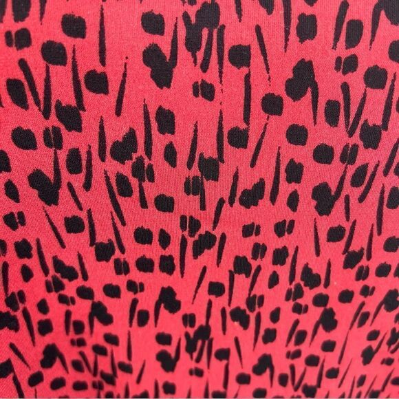 Tahari | Red/Black Top - Picture 3 of 5